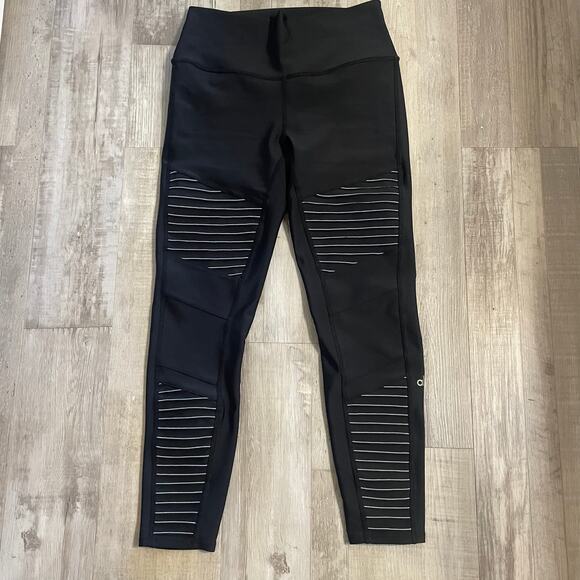 Alo Yoga Airlift 7/8 Moto Leggings size Large - Picture 1 of 12